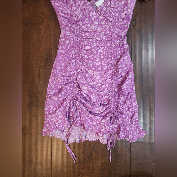 Like New Lavender Puff Sleeve Mini Dress Size Small - Picture 2 of 12
